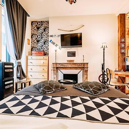 La Des Souhaits Villa *