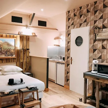 La Des Souhaits Villa *